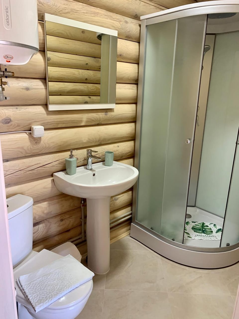 Shower, Toilet