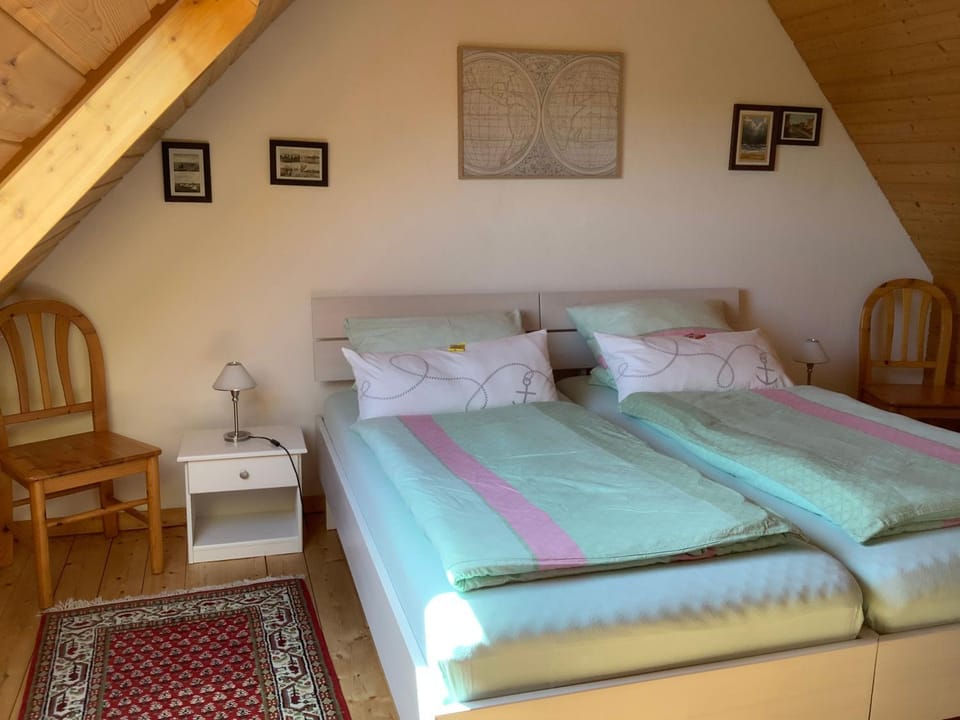 HAusZeit Kapitänshaus Friedrichsschleuse Apartment in Wangerland