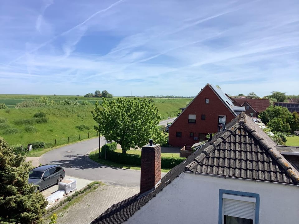 HAusZeit Kapitänshaus Friedrichsschleuse Apartment in Wangerland