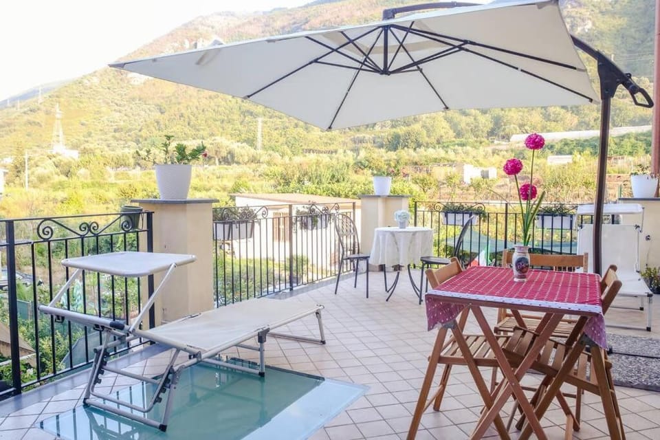 Annabella's Country House historic apartment Apartment in Campania