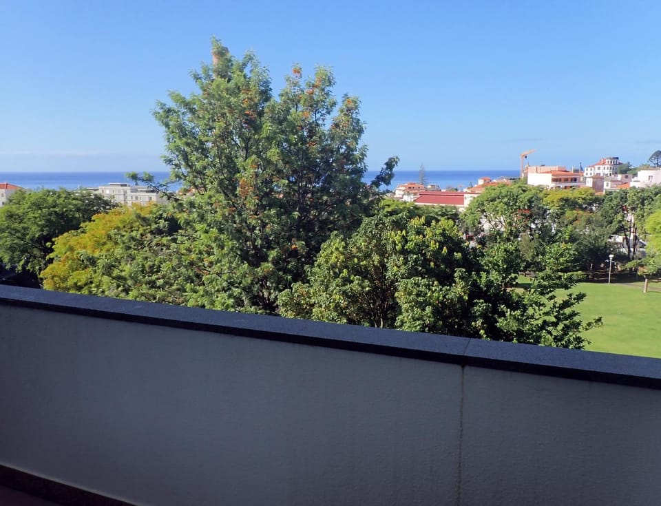 City view, Garden view, Sea view