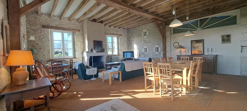 Gîte 12 pers Loches 10 min Beauval 35 min House in Centre-Val de Loire