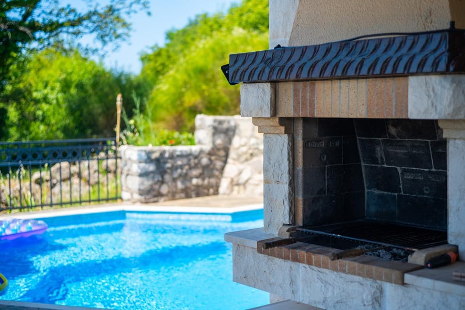 BBQ facilities, Swimming pool