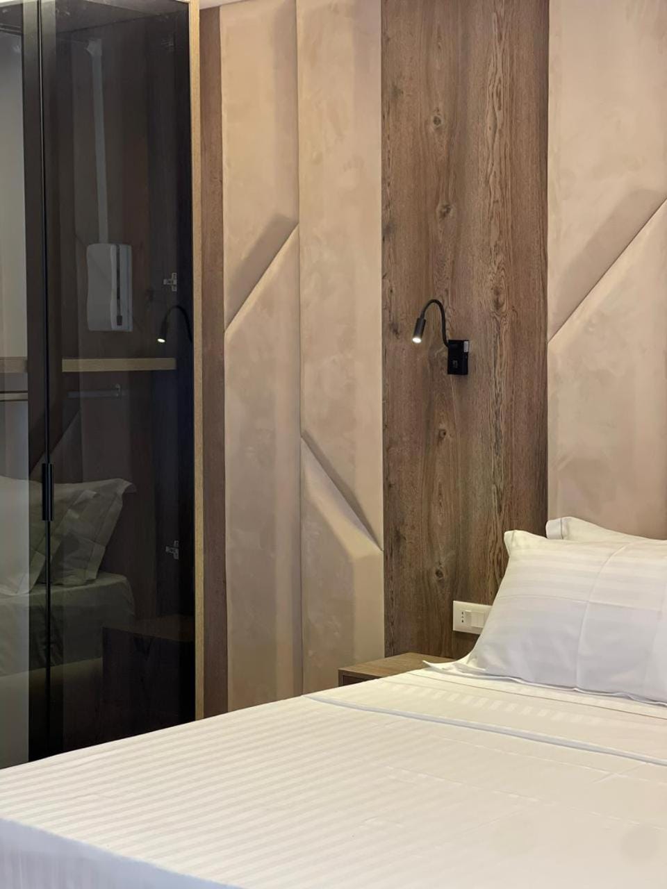 HOTEL REAN Hotel in Tirana County, Albania