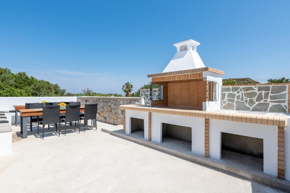 BBQ facilities, Dining area