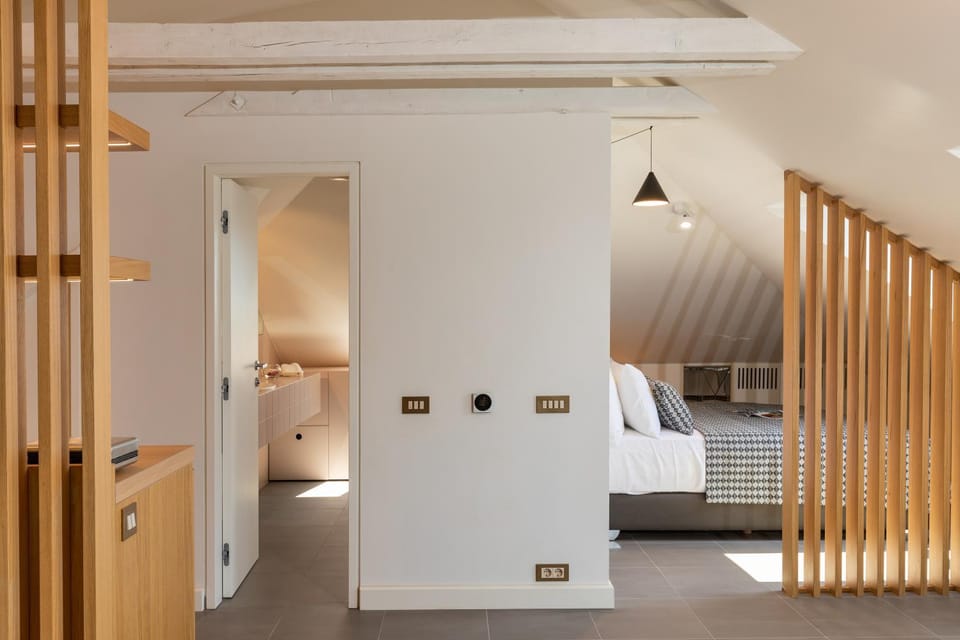 Bed, Bathroom, Kitchen or kitchenette, Photo of the whole room, Bedroom