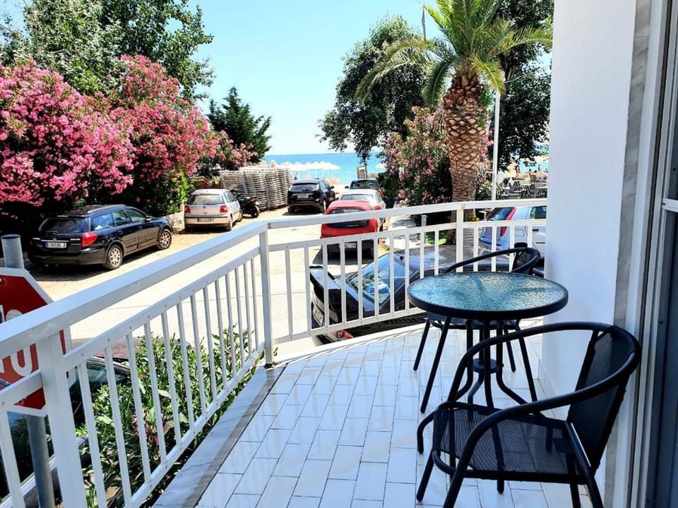 Natural landscape, View (from property/room), Balcony/Terrace, Sea view