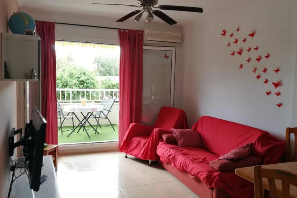 APARTAMENTOFAMILIAR, PLAYA, WIFI, PISCINA Apartment in Valencian Community