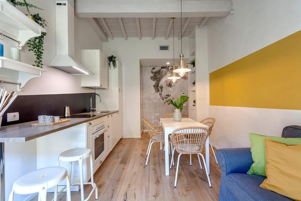 Kitchen or kitchenette, Living room