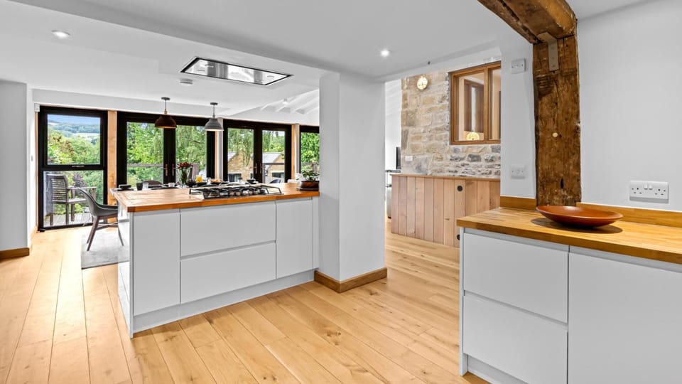 Dining area, stove, kitchen