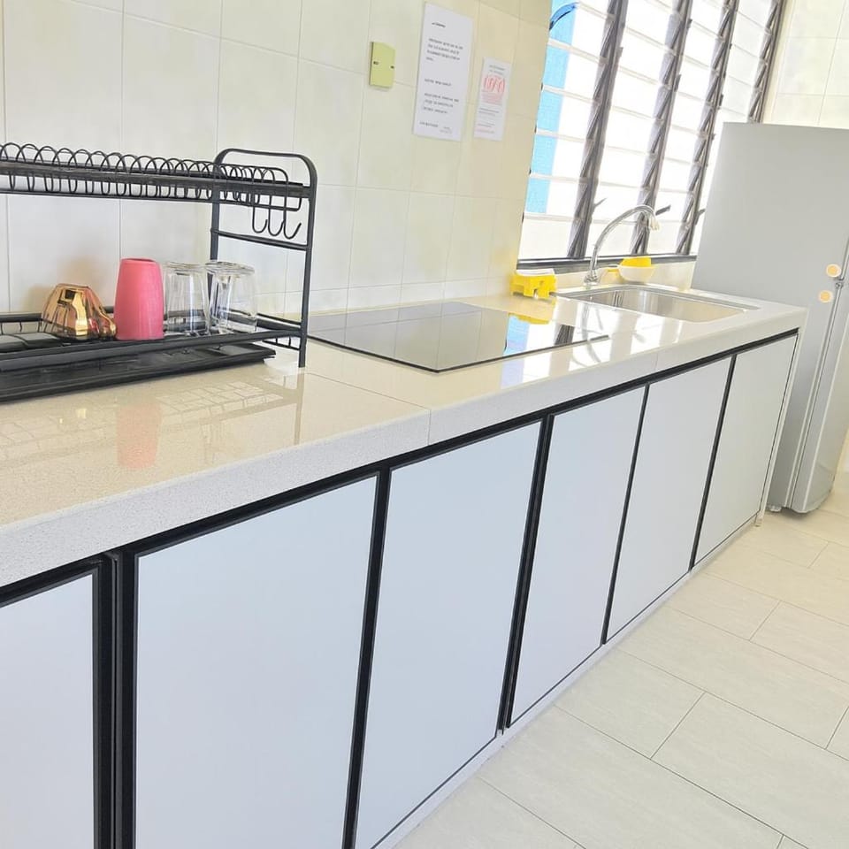 Pantai Seaview Resort Batu Ferringhi 1801 - 3 Rooms Apartment in Batu Ferringhi, Penang, Malaysia