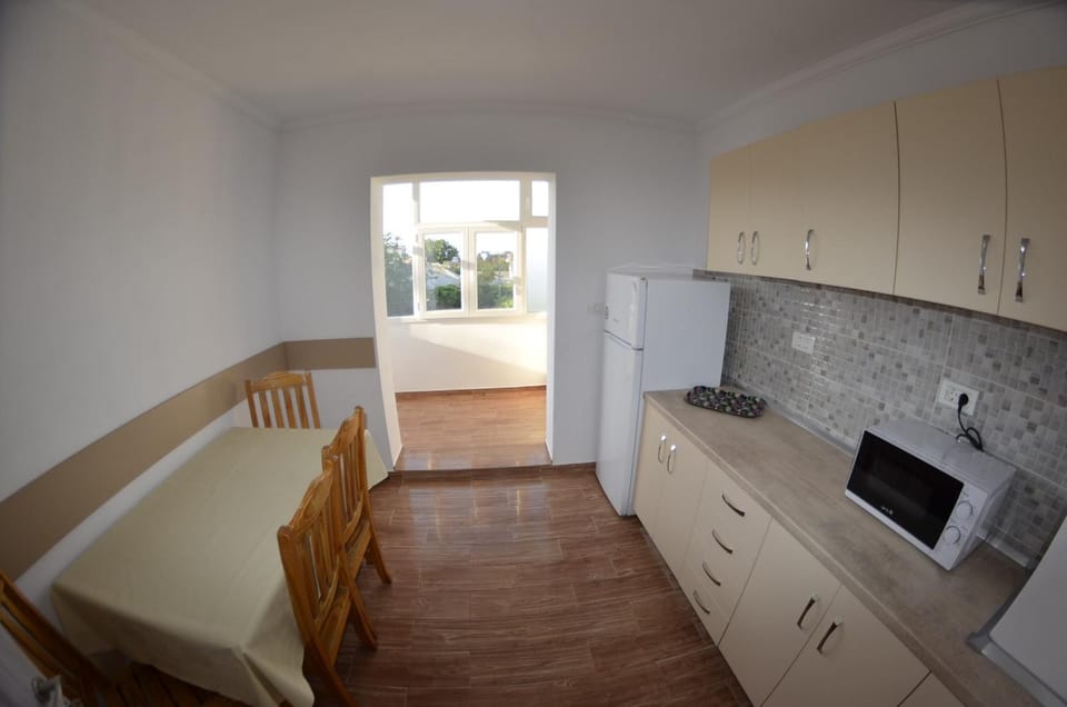 APARTAMENT RAZVAN HOLIDAY COSTINESTI Apartment in Constanța County
