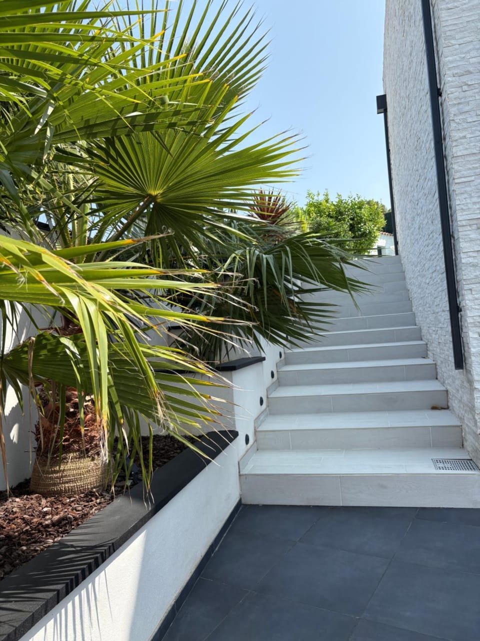 Fun and sun room Vacation rental in Fleury