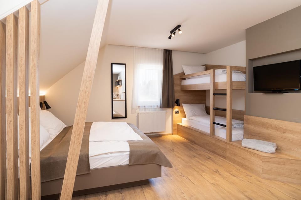 Photo of the whole room, bunk bed