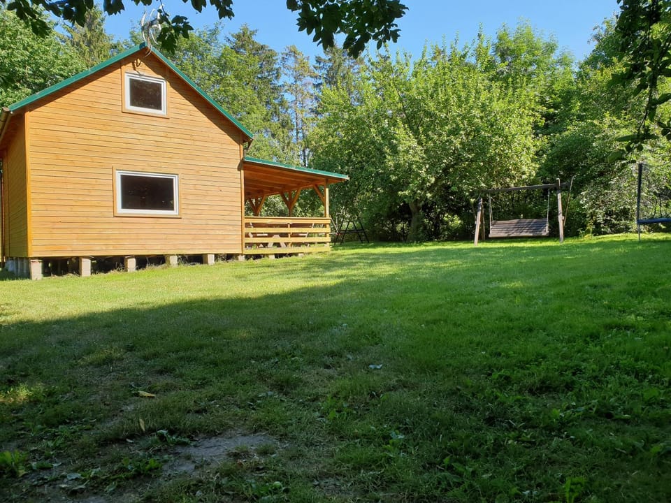 Property building, Spring, Day, Natural landscape, Garden, Garden view