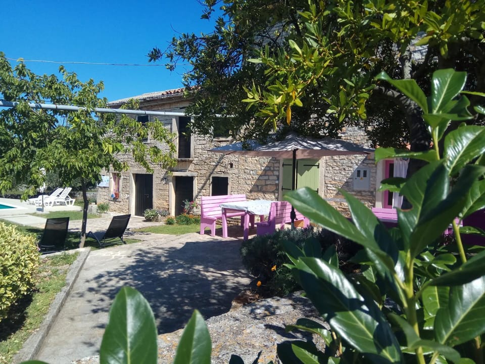 Stone house in central Istria Villa in Istria County
