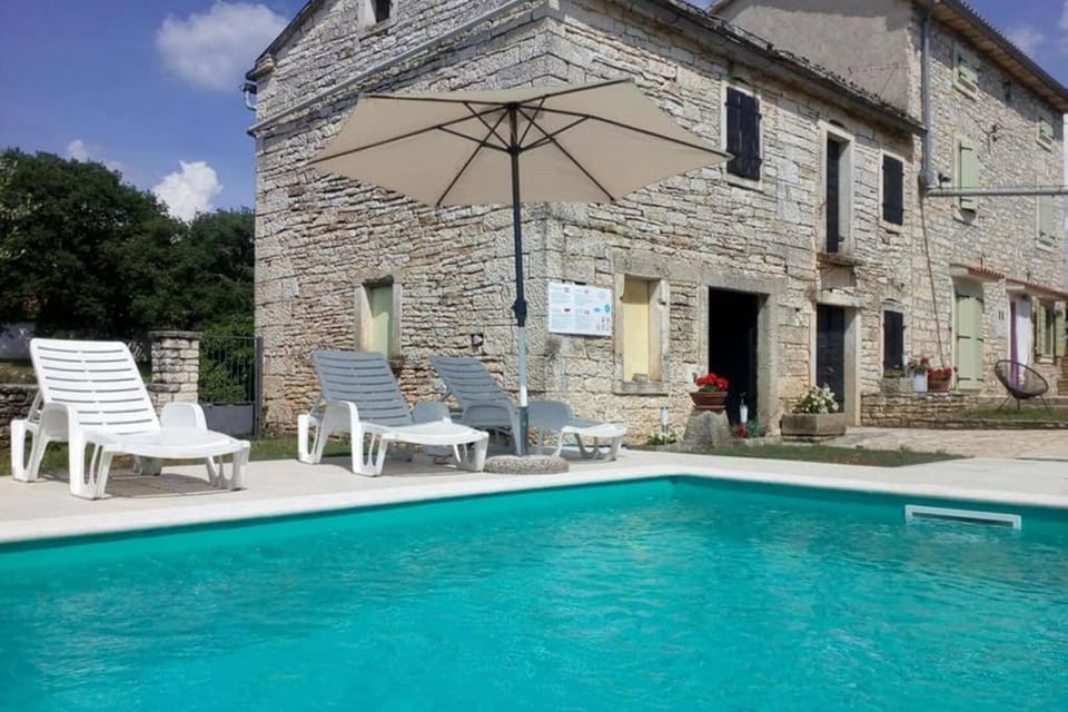 Stone house in central Istria Villa in Istria County