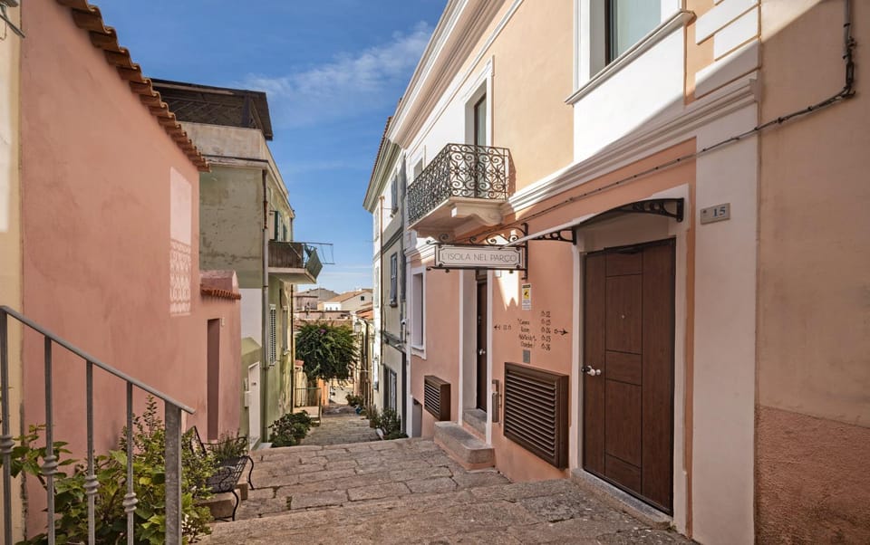 Isola nel Parco Villas & Rooms Bed and Breakfast in Sardinia