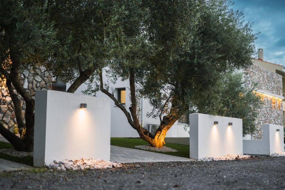 Property building, Garden