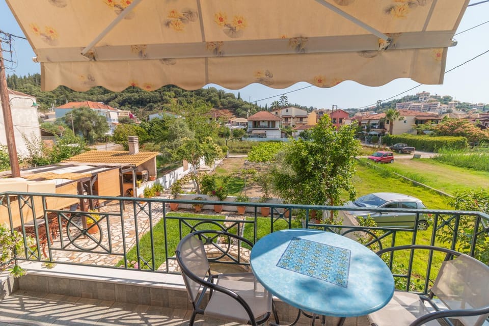 Balcony/Terrace, City view, Garden view
