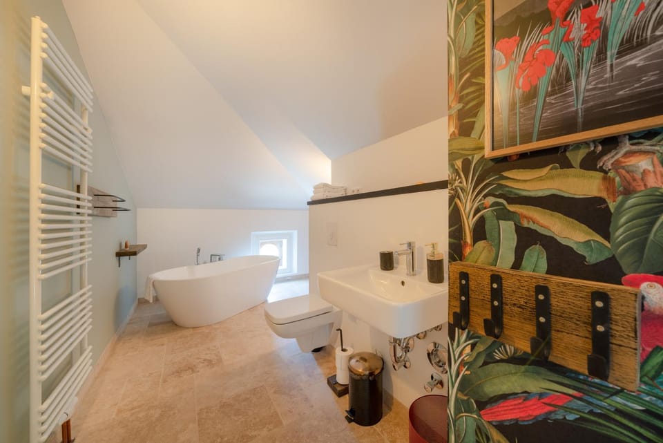 Toilet, Bathroom, Bath