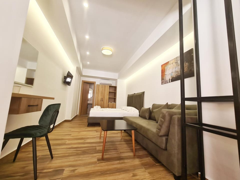 Photo of the whole room, Bedroom