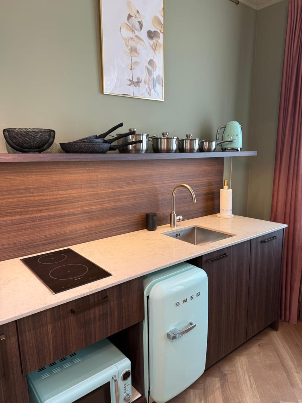 Kitchen or kitchenette, stove