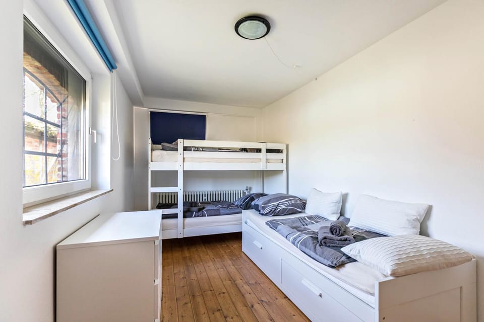 Property building, Living room, Bedroom