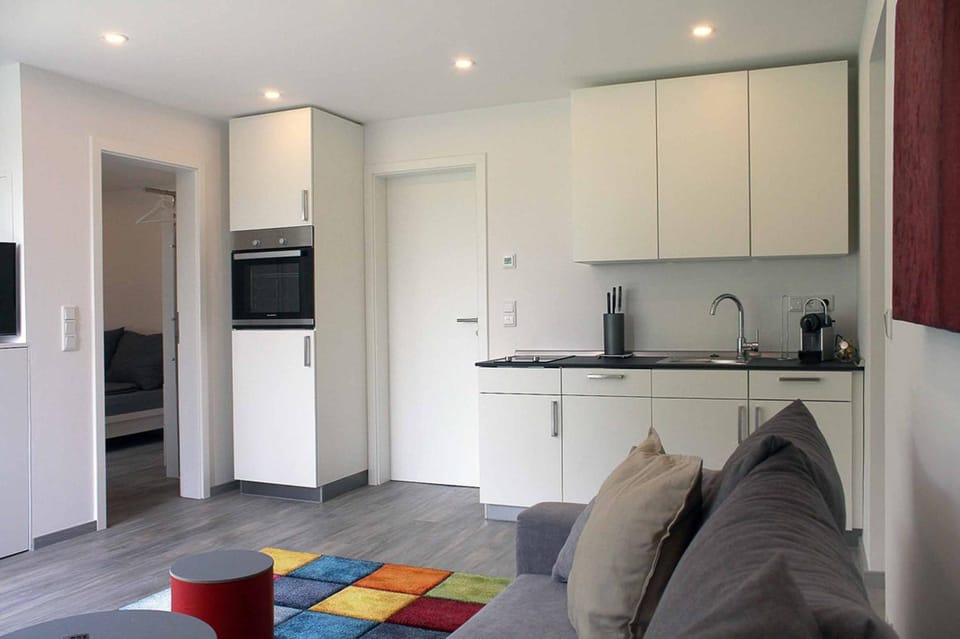 Kitchen or kitchenette, Living room