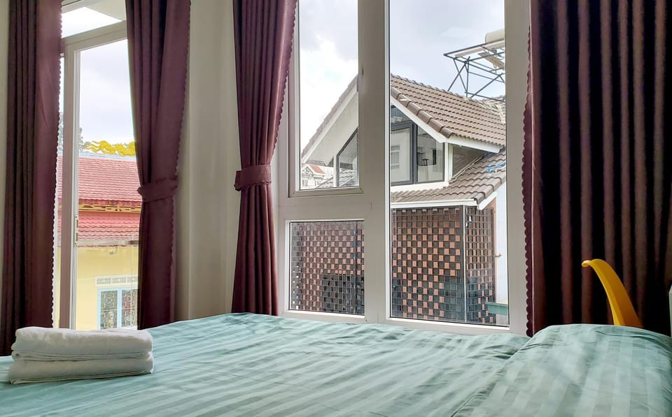 Bed, View (from property/room)