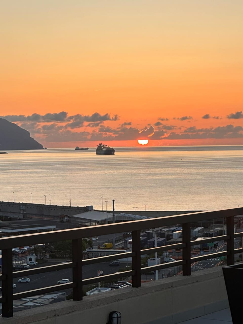 Day, Natural landscape, Mountain view, Sea view, Sunrise