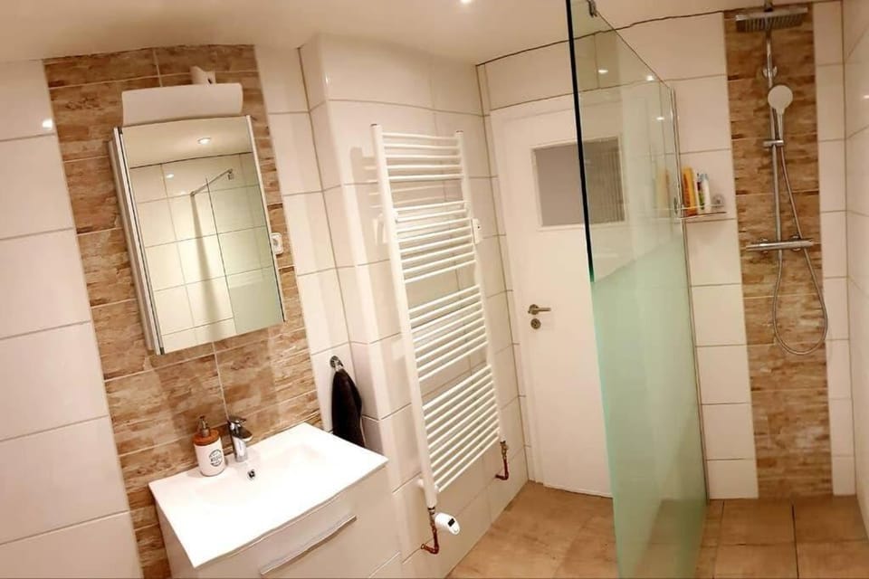 Moderne 3 Zimmer Wohnung - Zentral gelegen Apartment in Wilhelmshaven