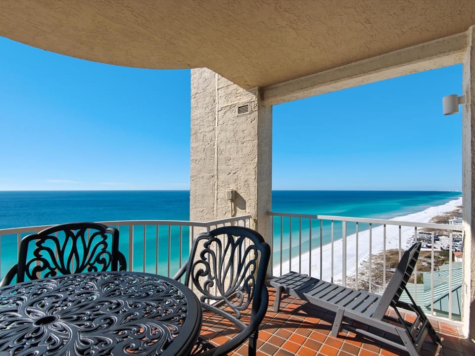 Hidden Dunes Condominium 1806 by Newman-Dailey Apartment in Miramar Beach