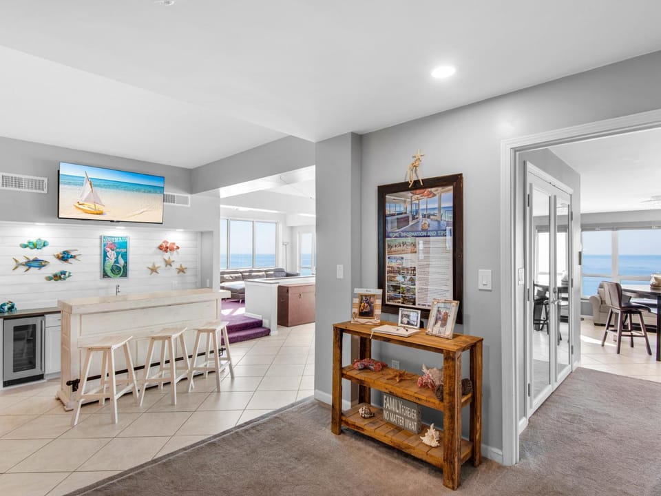 Day, Kitchen or kitchenette, Living room, Seating area, Sea view, furniture, towels