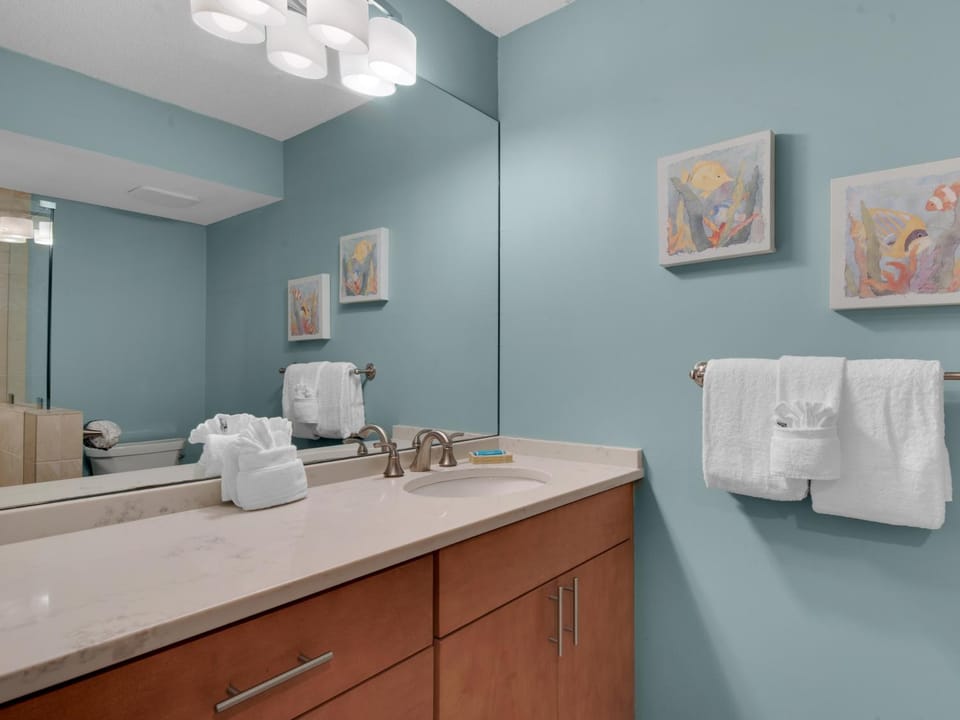 Bathroom, towels