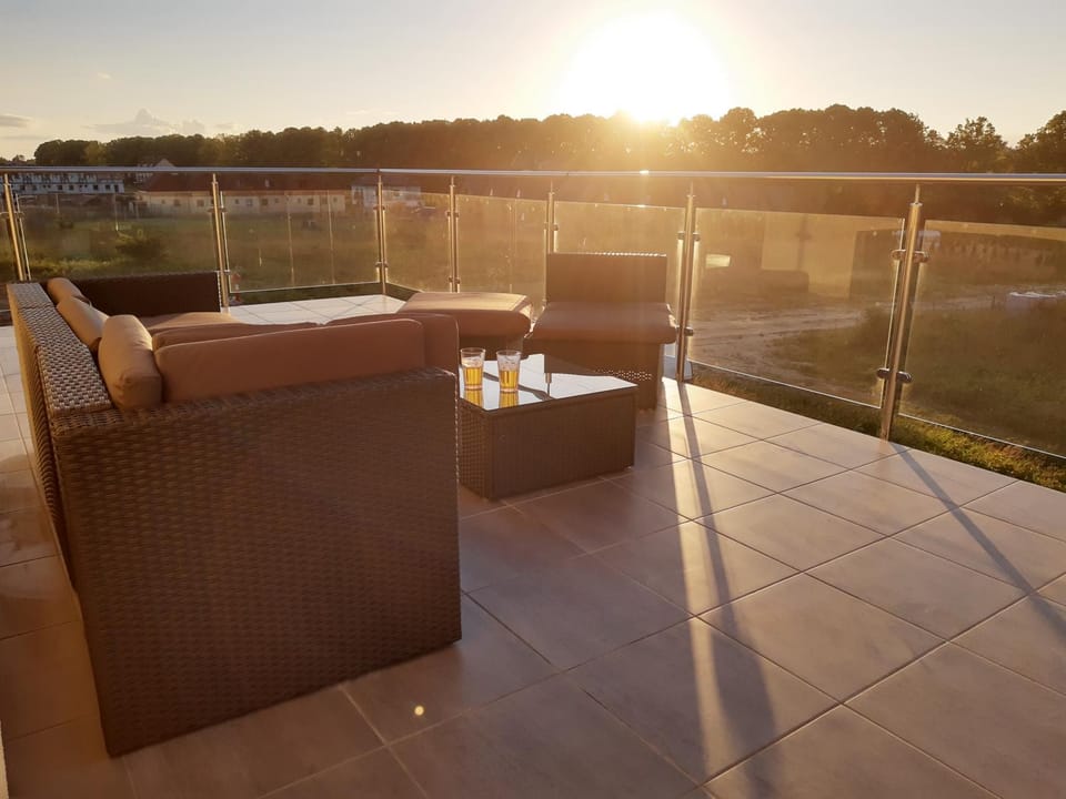 Balcony/Terrace, Balcony/Terrace, Sunset