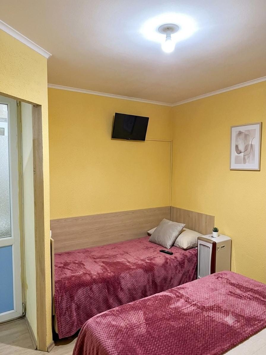 1 комн квартира, свой двор Apartment in Ukraine