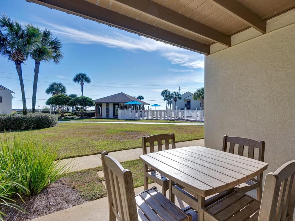 Blue Surf Townhomes 11A by Newman-Dailey Apartment in Miramar Beach