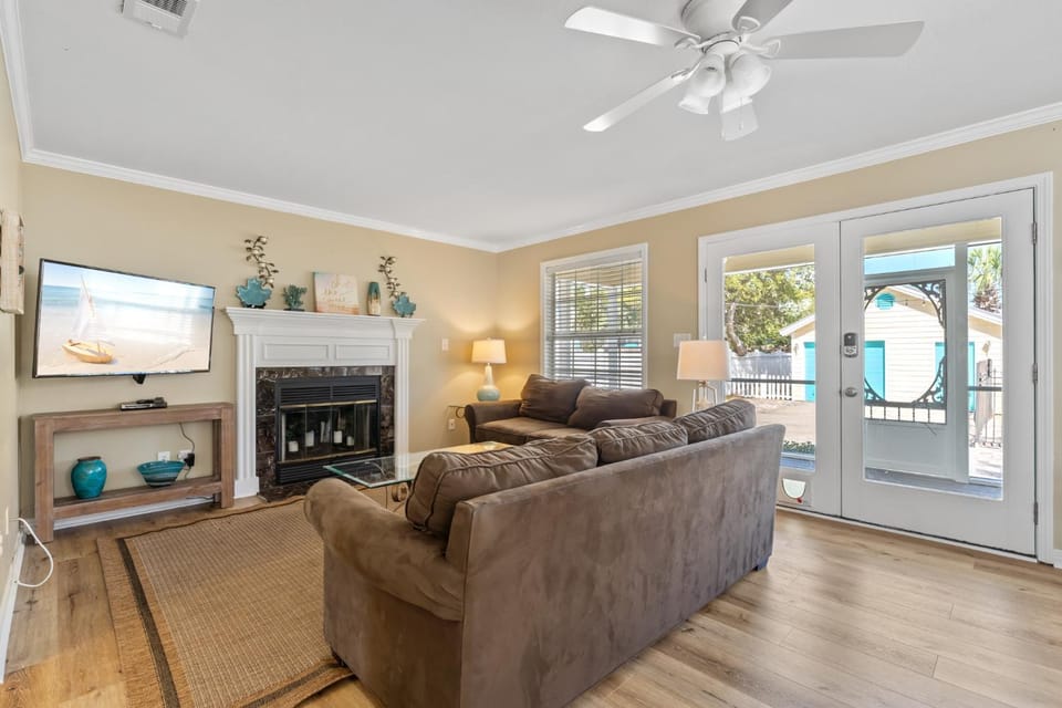 Walking on Sunshine by Newman-Dailey House in Destin