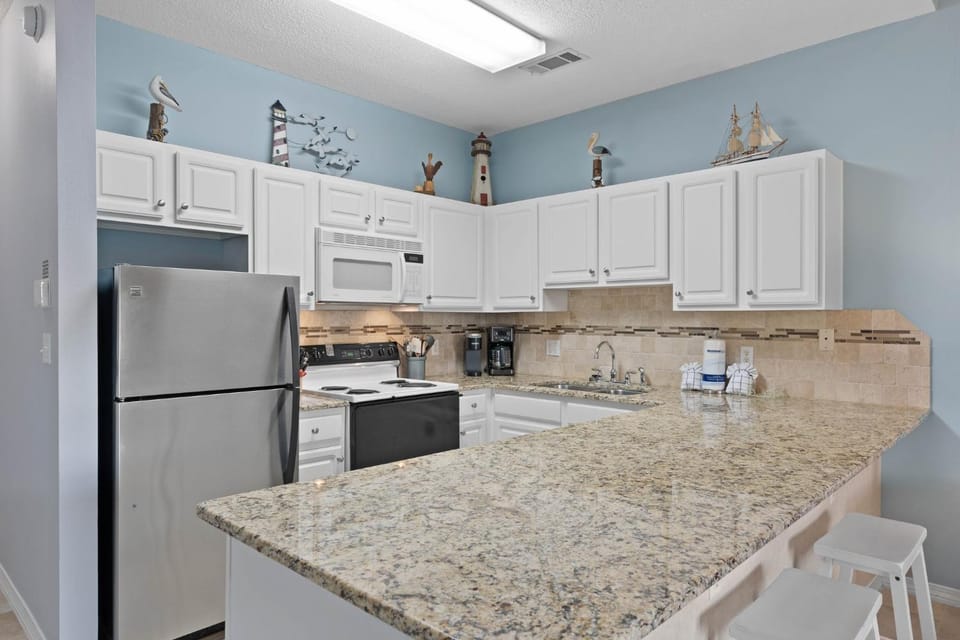 Caribbean Dunes 222 by Newman-Dailey Apartment in Destin