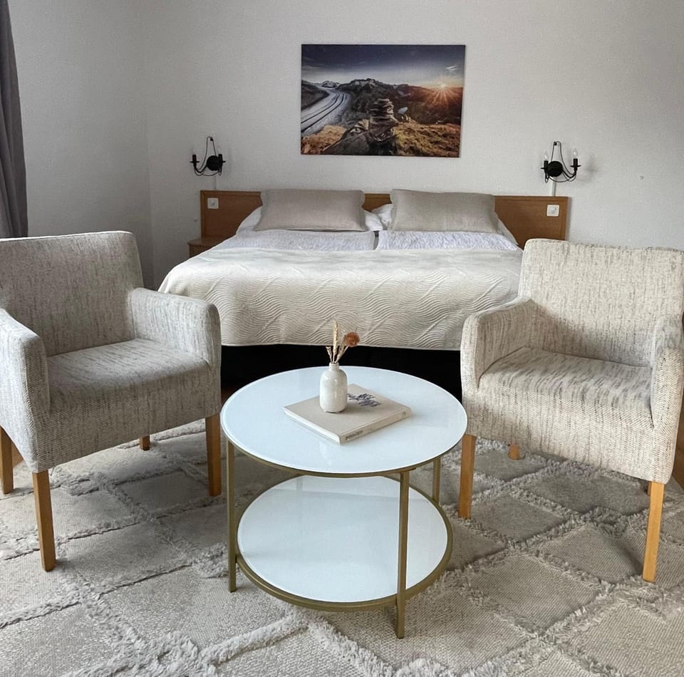 Living room, Bedroom