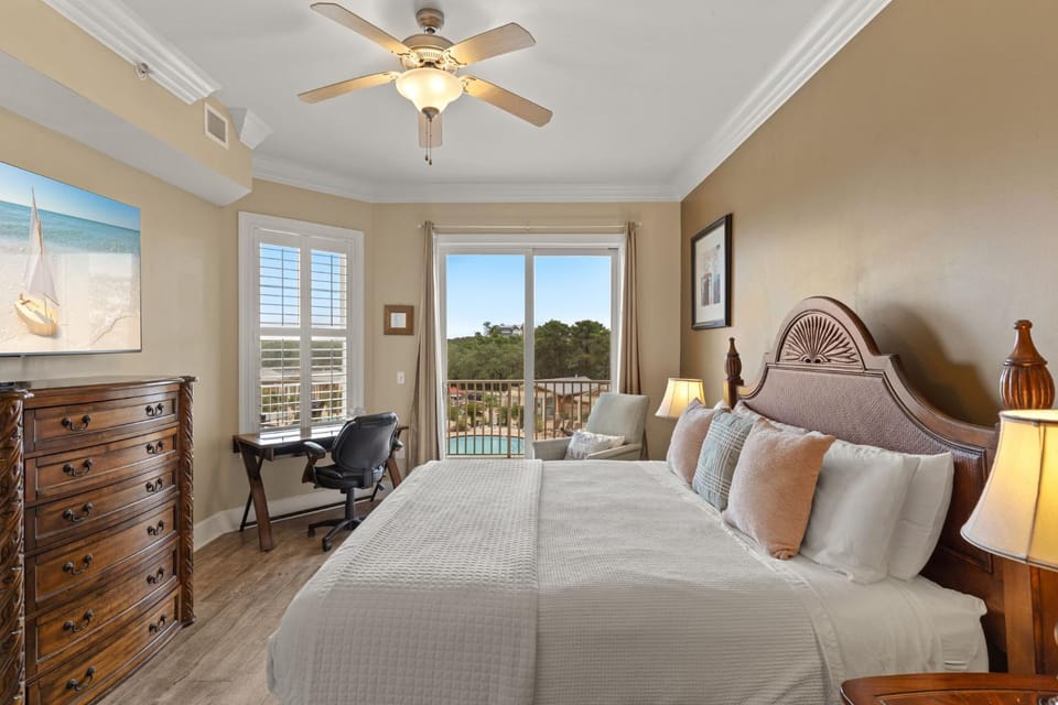 Bed, Day, Balcony/Terrace, Seating area, Bedroom, Pool view, furniture