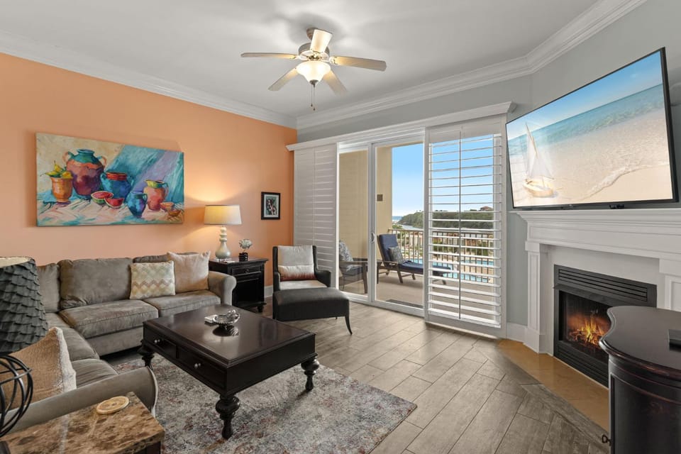 TV and multimedia, View (from property/room), Balcony/Terrace, Living room, fireplace