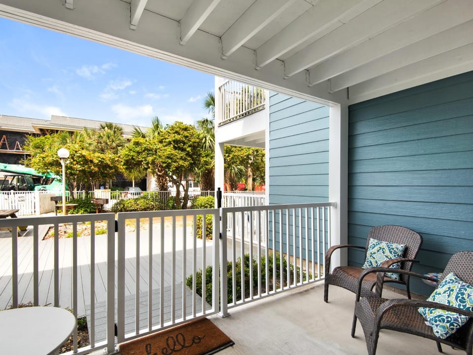 Summer Breeze Condominium 109 by Newman-Dailey Apartment in Miramar Beach
