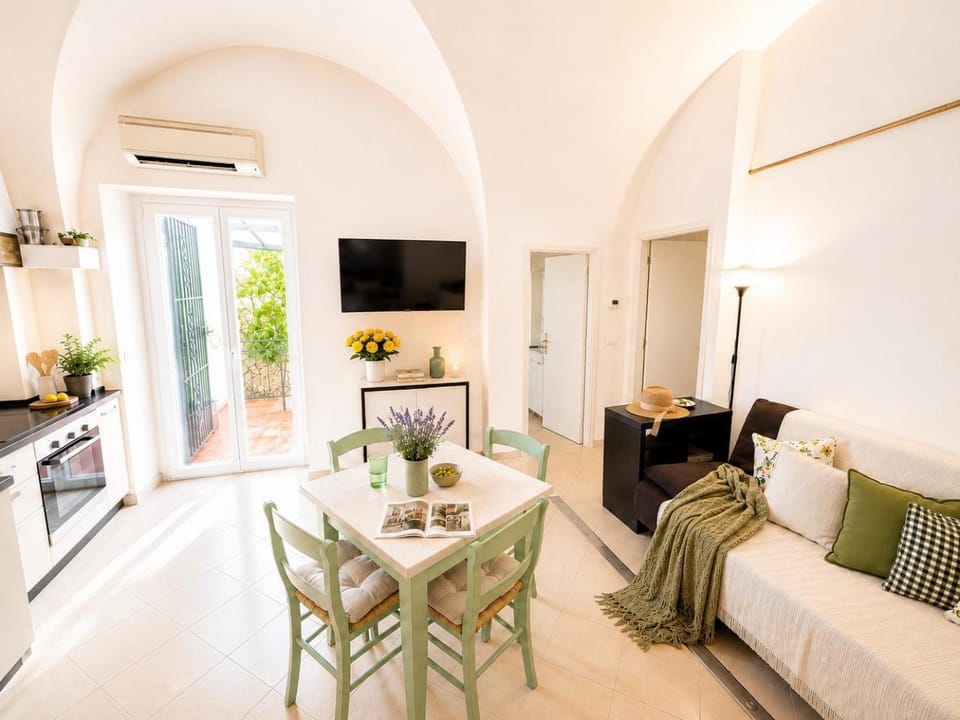 Antica Casa Virginia Apartment in Liguria
