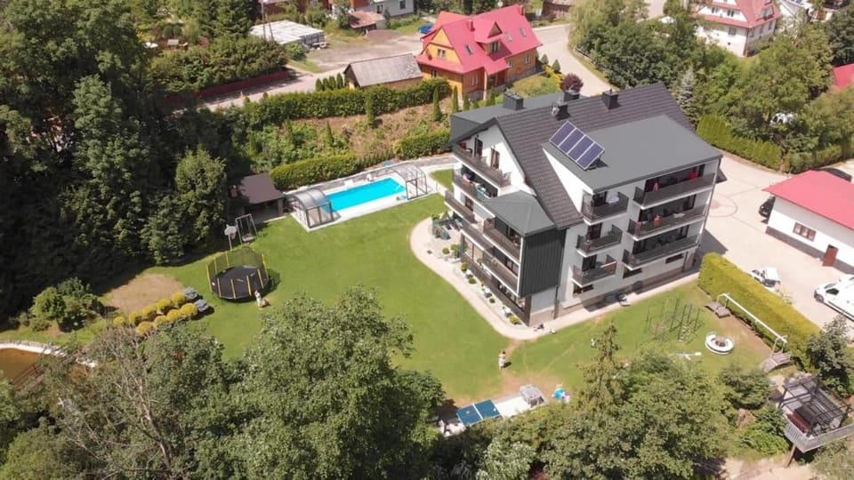 Property building, Bird's eye view, Garden view, Pool view