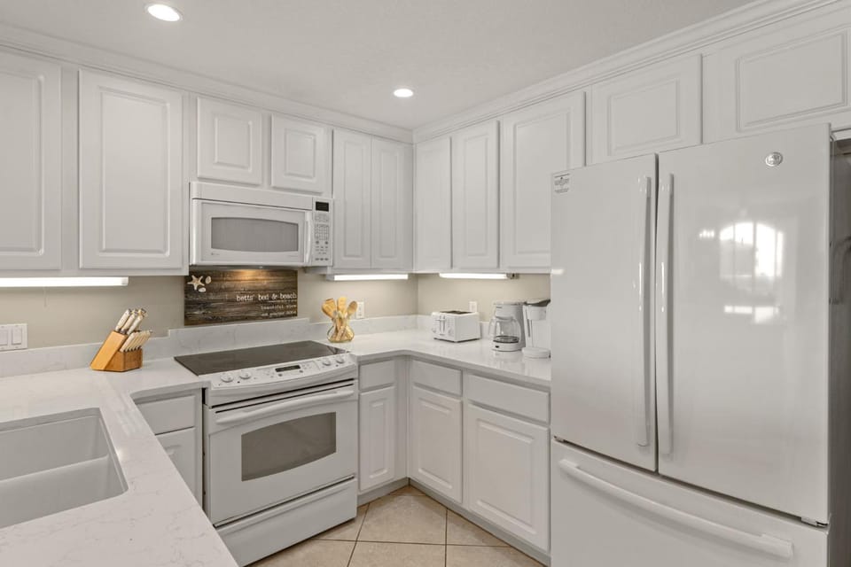 Kitchen or kitchenette, microwave, oven, stove, kitchen