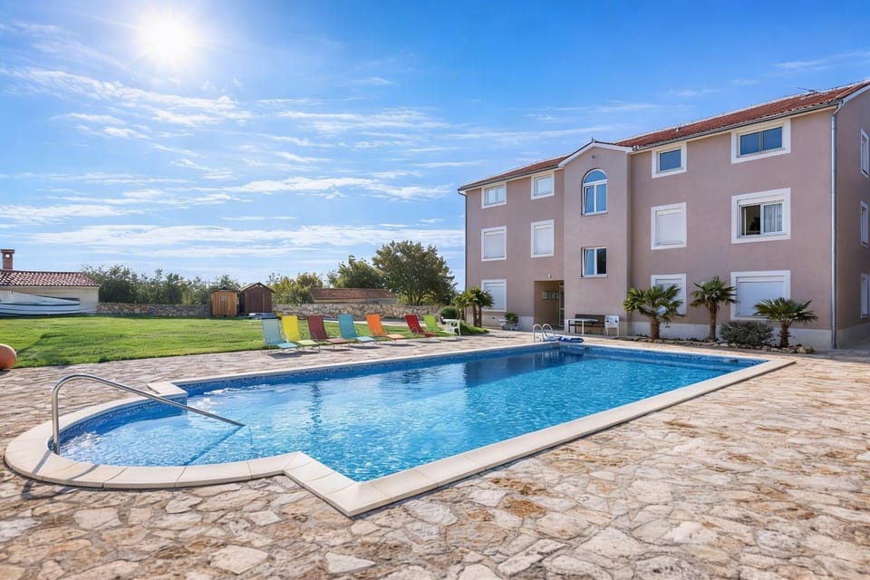 Property building, Swimming pool