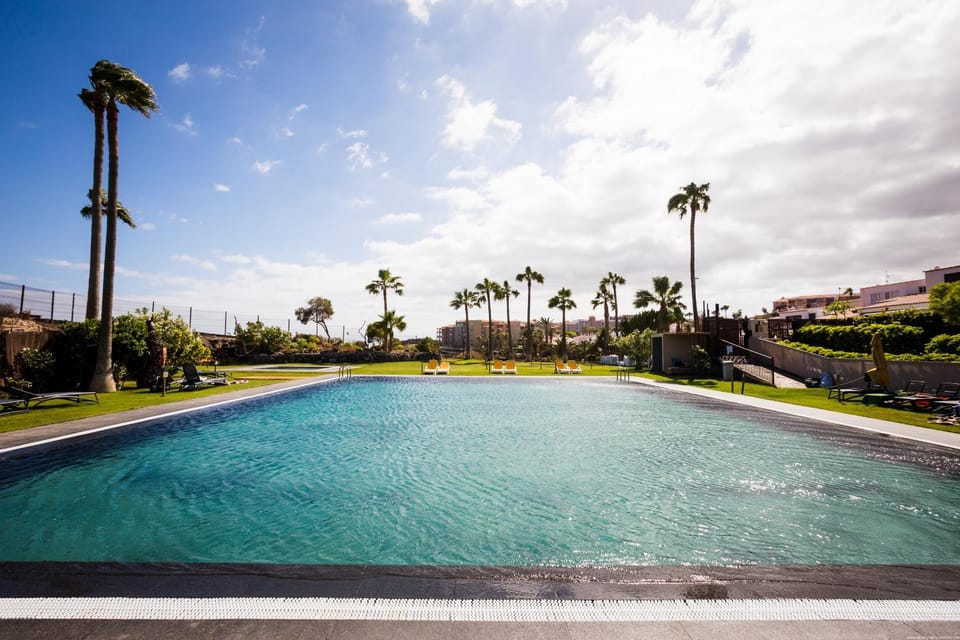 Garden, Swimming pool