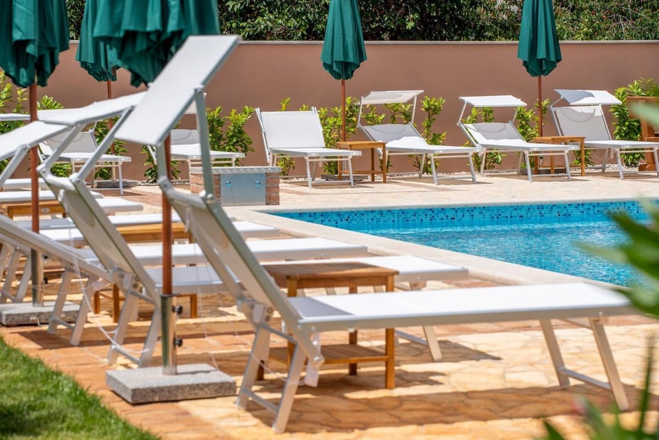 Patio, Pool view, Swimming pool